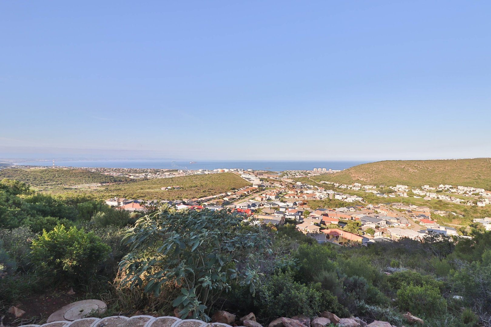 To Let 3 Bedroom Property for Rent in Island View Western Cape